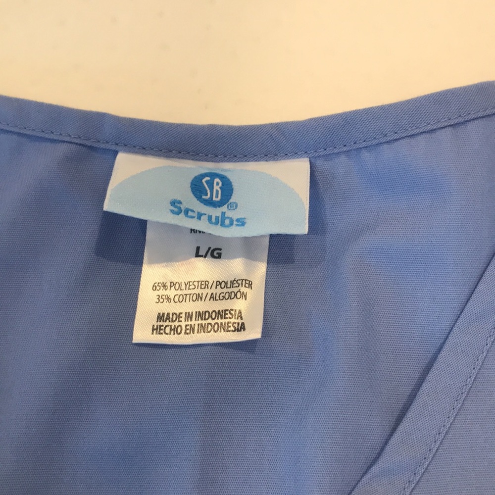 Scrub Top - Picture 3 of 3